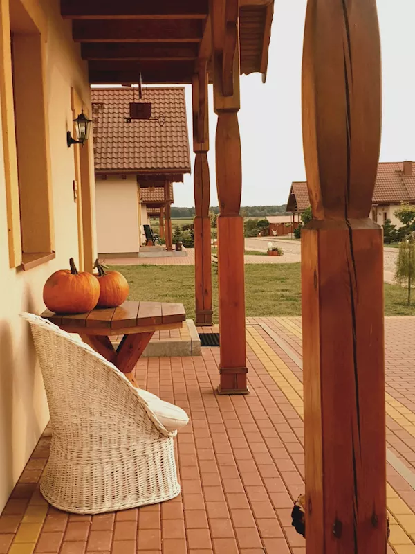 Jesienne atrakcje Podlasia – co robić nad Narwią w chłodniejsze dni?